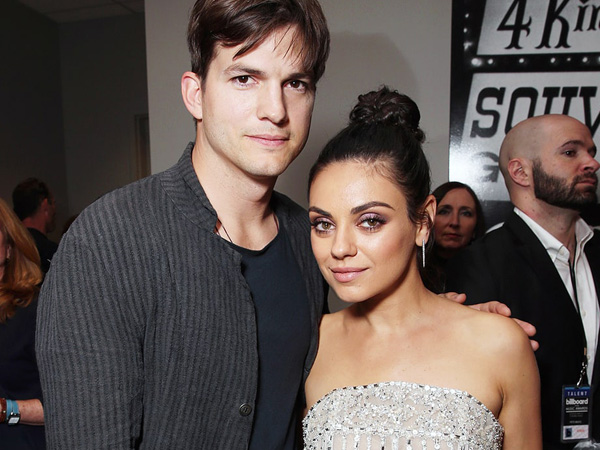 Cincin Pernikahan Mila Kunis dan Ashton Kutcher Ternyata Dibeli Online Seharga Satu Jutaan?