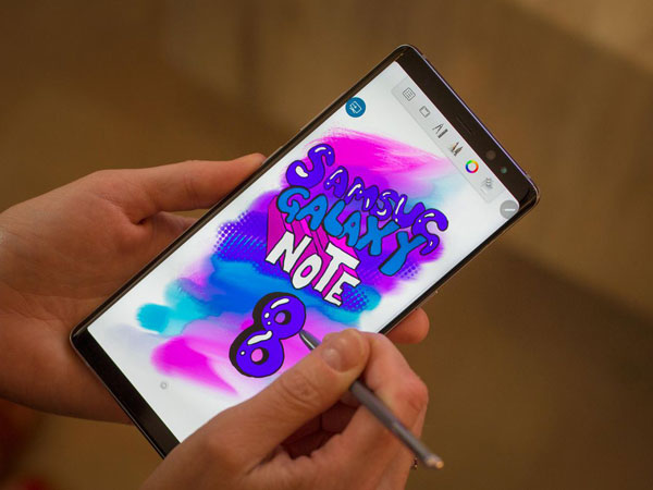 Beberapa Smartphone yang Diprediksi Bakal Tiru Galaxy Note 8, Termasuk iPhone