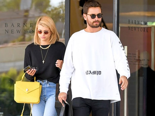 Move On dari Justin Bieber, Sofia Richie Pacari Scott Disick?