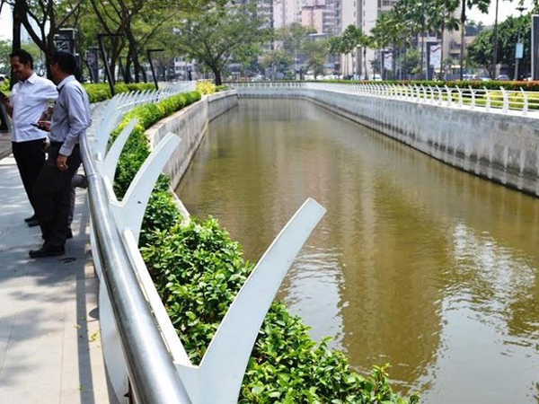Netizen Klaim Sungai Epicentrum Bersih Berkat Ahok, Ridwan Kamil Klarifikasi