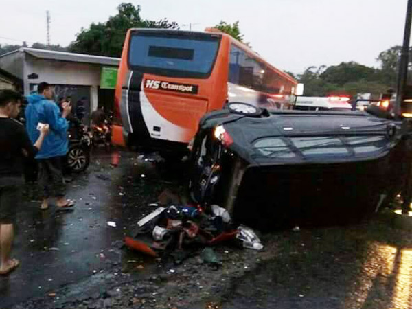 Disebabkan Oleh Bus, Begini Kronologi Kecelakaan Maut di Puncak