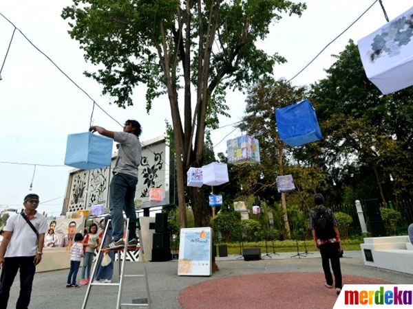 Ahok Resmikan Taman Pandang Istana, Taman Unik untuk Para Pendemo