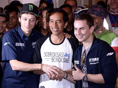 Mampir ke Jakarta, Valentino Rossi Senang Lihat Banyak Motor!