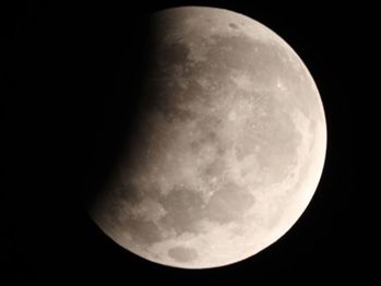 Ingin Melihat Gerhana Bulan Terakhir Di Tahun 2019 ? Ini Waktu Yang Tepat Untuk Melihatnya