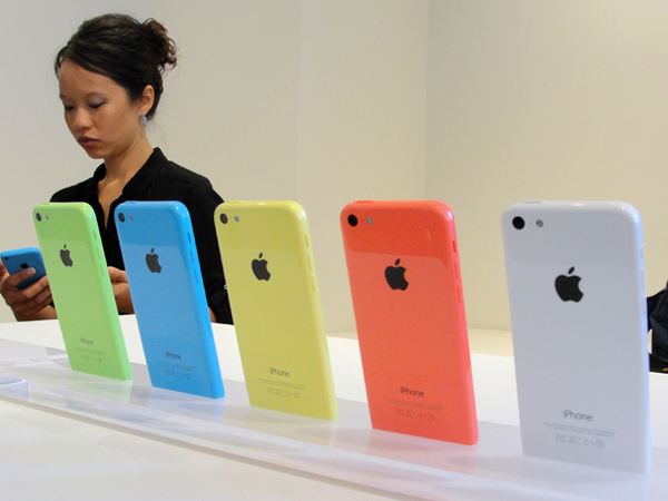 Wah, Apple akan Segera Hentikan Produksi iPhone 5C?