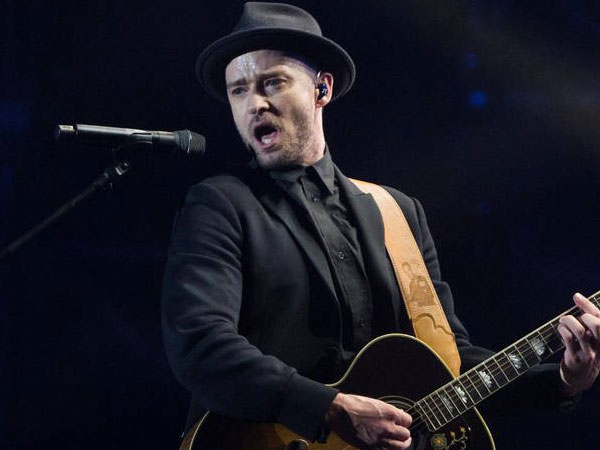 Justin Timberlake Bergaya A la Steve Jobs dan Mengontrol Masa Depan di Single 'Filthy'