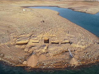 Reruntuhan Kota Kuno Tak Terduga Muncul dari Fenomena Waduk Mengering Karena Musim Panas