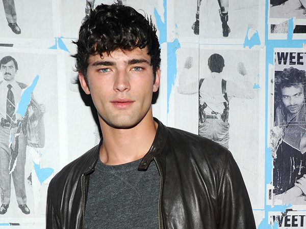 8 Hal yang Perlu Diketahui Tentang Sean O'Pry, Pacar Ganteng Taylor Swift di MV 'Blank Space'