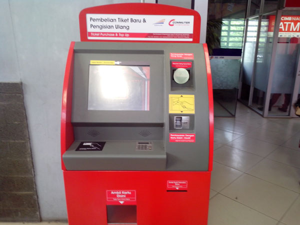 PT KAI Luncurkan Mesin Pintar, Tak Perlu Antre Beli Tiket