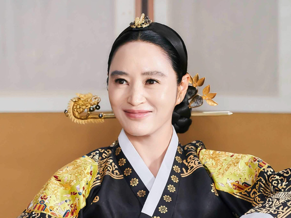 Pangeran Agung Seongnam Naik Tahta, Rating 'Under The Queen's Umbrella' Terus Berjaya
