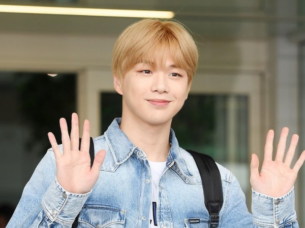 Kang Daniel Ditunjuk Jadi Model Baru Calvin Klein Jeans