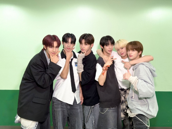 TWS Pecahkan Rekor Penjualan Album Minggu Pertama dalam Sehari dengan 'SUMMER BEAT!'