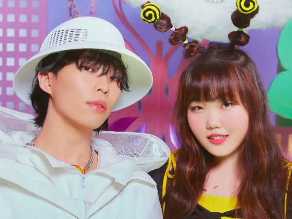 AKMU Catat Rekor Baru di Chart Harian Melon dengan 'Love Lee'