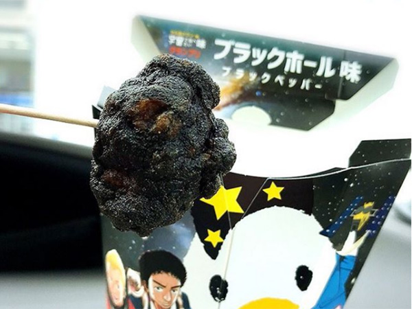 Ayam Goreng Hitam yang Tengah Hits di Jepang, Bagaimana Rasanya?