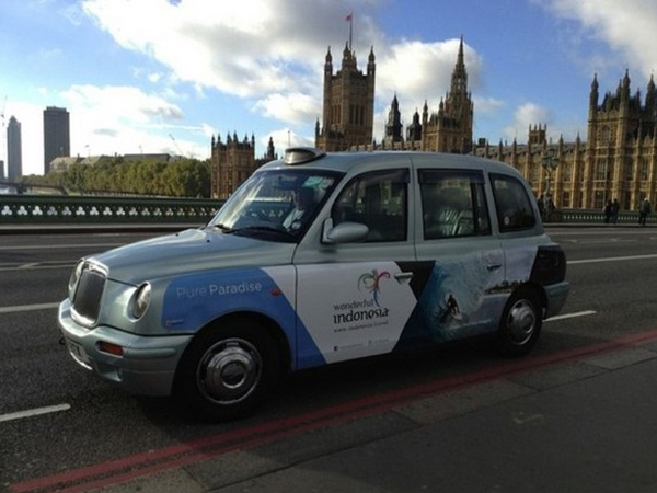 Bangga, Pesona Wisata Indonesia Terpampang di Taksi-Taksi London!