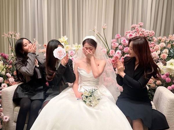T-ara Berbagi Ucapan Haru untuk Pernikahan Jiyeon