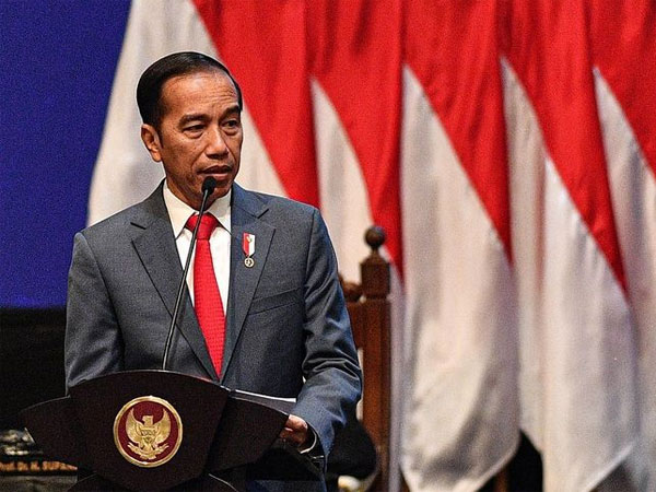 Indonesia Punya Nilai Ekonomi Digital Terbesar Asia, Jokowi Curhat Medsosnya Penuh Iklan Penggemuk