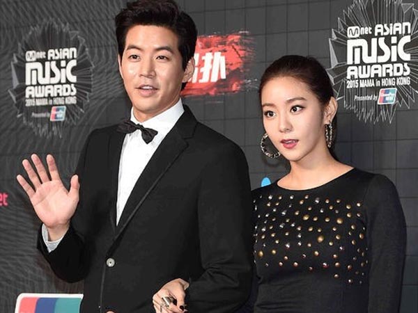 Pacaran, Uee After School dan Lee Sang Yoon Tak Ragu Pamer Kebersamaan Di Foto-Foto Ini