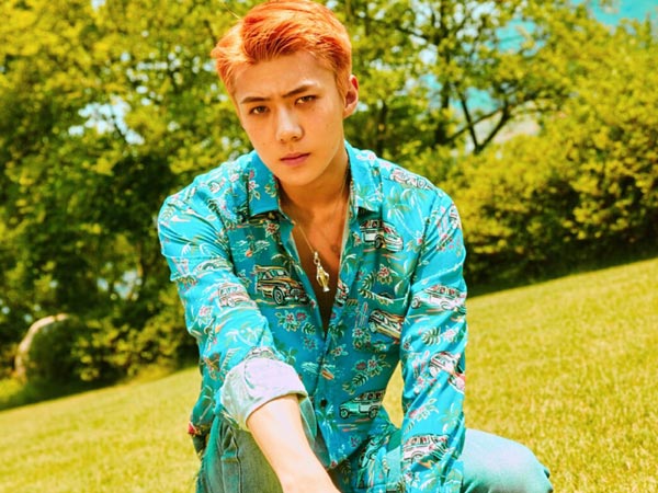 Heboh Sehun EXO Kenakan Baju Batik untuk 'Ko Ko Bop' di Inkigayo Hari Ini!