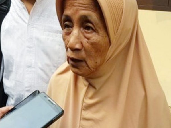 Ditipu, Nenek Berumur 63 Tahun Jual Rumahnya Seharga 300 Ribu Rupiah