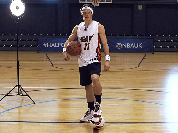Ditantang NBA, Ini Aksi Gareth Bale Main Bola Basket!