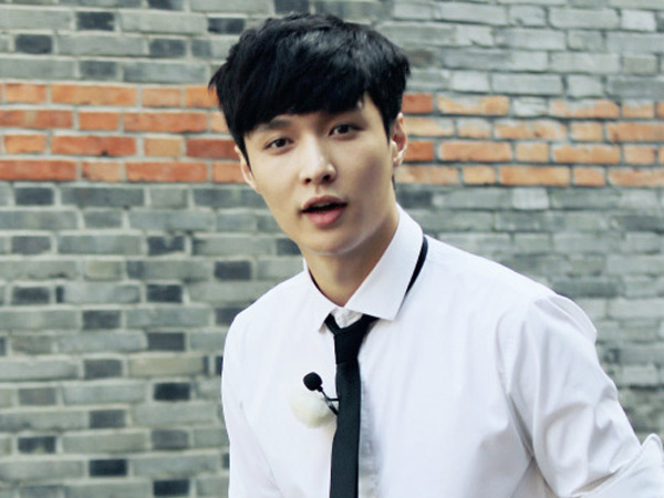 Lay EXO dan Staf Diusir dari Kampus Saat Syuting 'Operation Love' Karena Tak Dapat Izin?