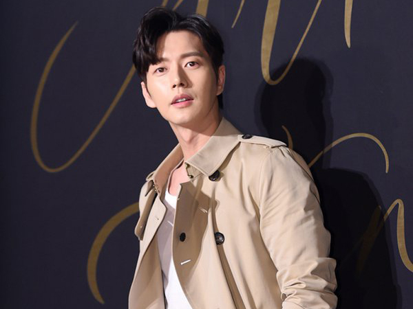 Geram Dengan Rumor Kehidupan Asmaranya, Park Hae Jin Tuntut Reporter dan Outlet Berita Ini