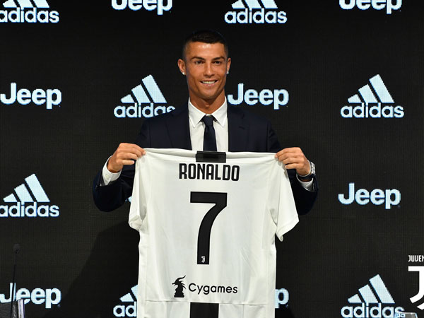 Manisnya Pengakuan Ronaldo Minta Izin Pemain Terdahulu untuk Gunakan Nomor 7 di Juventus